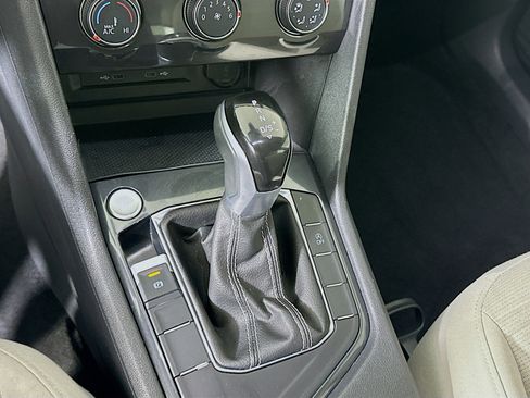 Used 2024 Volkswagen Tiguan S image 25