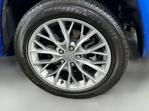 Used 2023 Jeep Grand Cherokee Summit AWD/4WD image 33