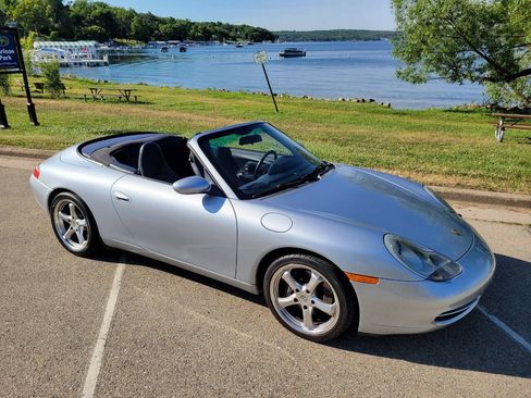 Used 2000 Porsche 911 Cabriolet image 3