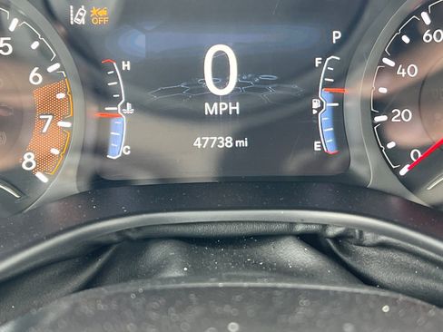 Used 2024 Jeep Compass Trailhawk image 40