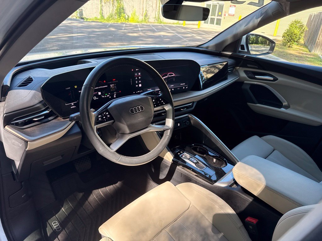 Used 2025 Audi Q5 Premium Plus AWD/4WD image 13