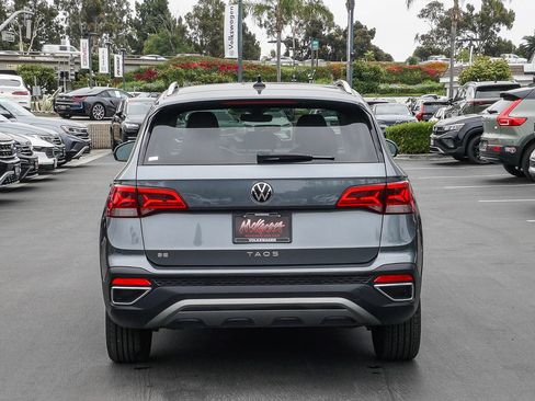 Used 2024 Volkswagen Taos SE FWD image 7