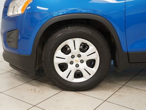 Used 2016 Chevrolet Trax LS FWD image 19