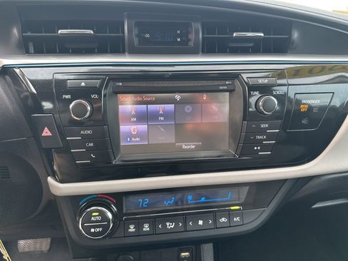 Used 2015 Toyota Corolla L image 18