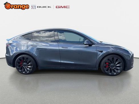 Used 2023 Tesla Model Y Performance AWD/4WD image 2