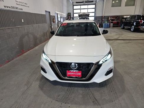 Used 2020 Nissan Altima 2.5 SR w/ Premium Package image 8