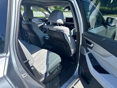 Used 2025 Acura MDX FWD w/ Technology Package image 13