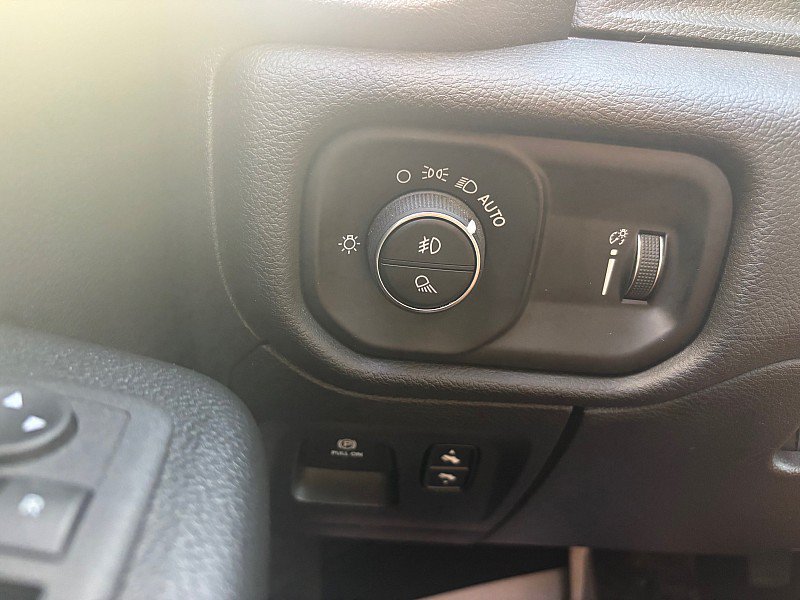 Used 2024 RAM 1500 Big Horn AWD/4WD image 14