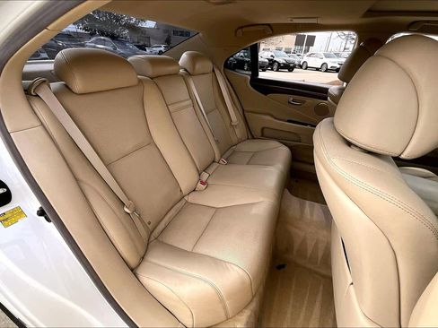 Used 2012 Lexus LS 460 AWD image 16