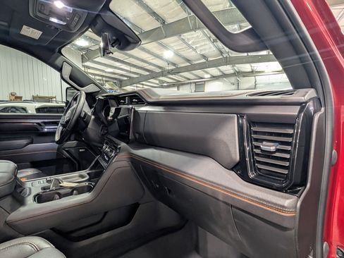 Used 2024 GMC Sierra 2500 AT4 w/ AT4 Premium Plus Package image 18