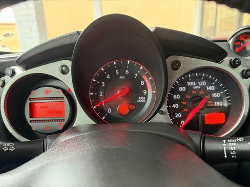 Used 2015 Nissan 370Z Touring Sport image 27