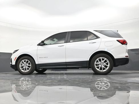 Used 2024 Chevrolet Equinox LS FWD image 21