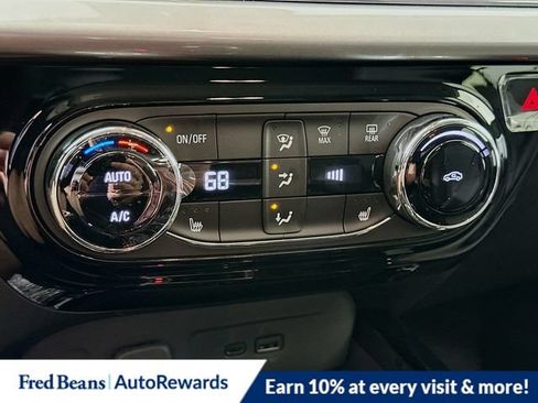 New 2026 Chevrolet Trax LT w/ LT Convenience Package FWD image 13