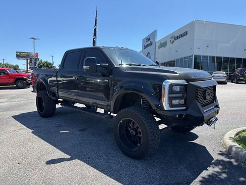 Used 2023 Ford F250 Lariat w/ Lariat Ultimate Package AWD/4WD image 1