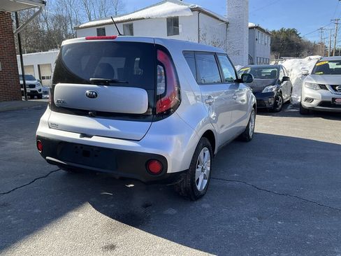 Used 2019 Kia Soul image 5