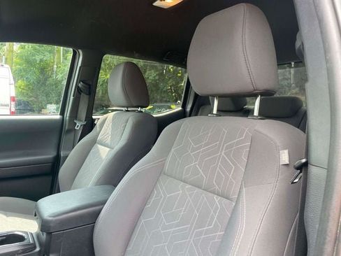 Used 2019 Toyota Tacoma TRD Sport AWD/4WD image 21
