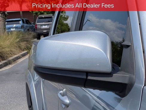 Certified 2022 Toyota Tacoma SR5 AWD/4WD image 14