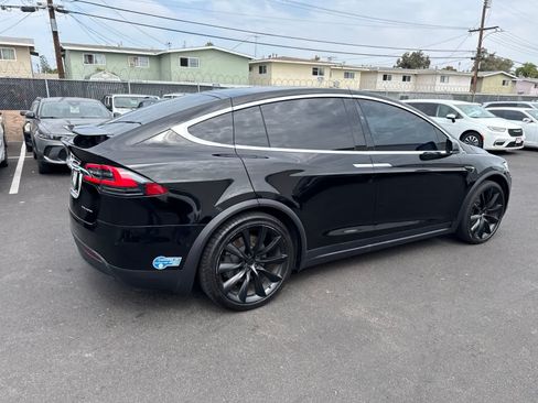 Used 2021 Tesla Model X Long Range AWD/4WD image 13