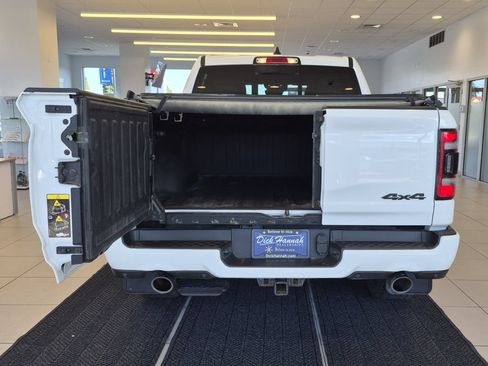 Used 2021 RAM 1500 Laramie AWD/4WD image 9