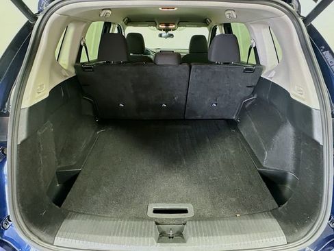 Used 2024 Nissan Rogue SV image 24