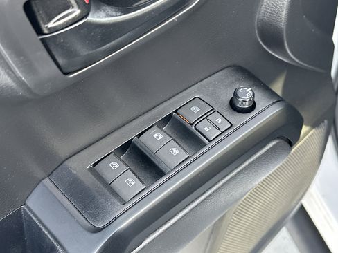 Used 2023 Toyota Tacoma TRD Off-Road image 15