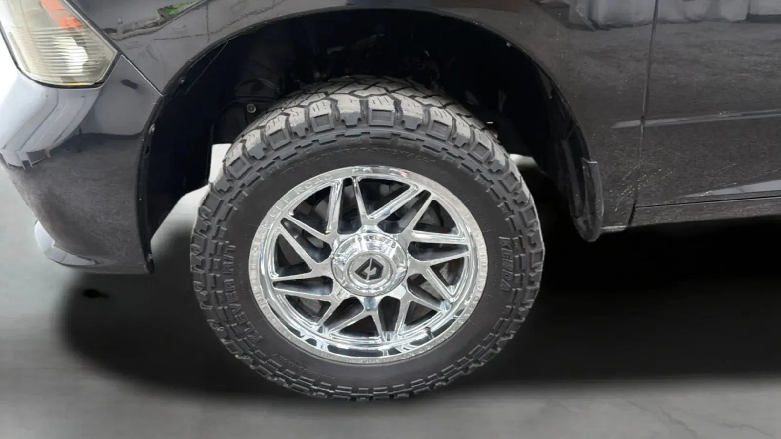 Used 2017 RAM 1500 Express RWD image 25