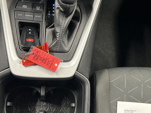 Used 2024 Toyota RAV4 XLE image 35