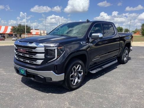 Certified 2026 GMC Sierra 1500 SLE w/ Preferred Package RWD image 1