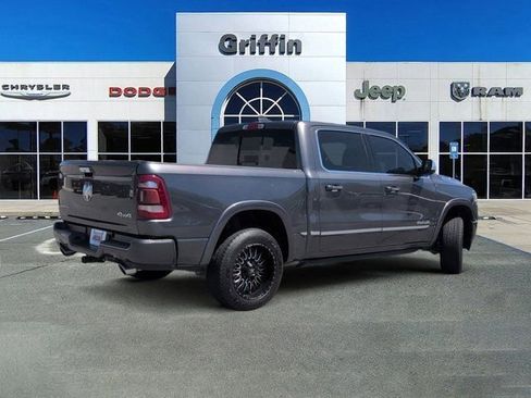 Used 2022 RAM 1500 Limited w/ Body Color Bumper Group AWD/4WD image 4