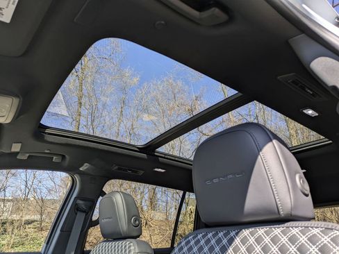 New 2026 GMC Acadia Denali w/ Super Cruise Package image 14