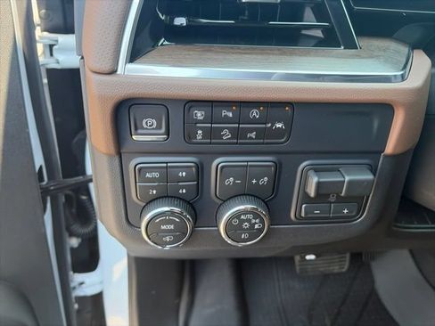 New 2026 Chevrolet Tahoe High Country AWD/4WD image 19