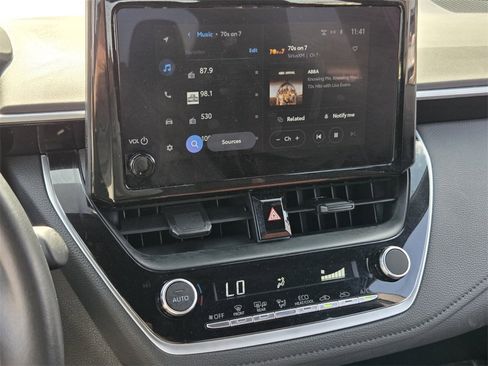 Used 2025 Toyota Corolla SE image 16