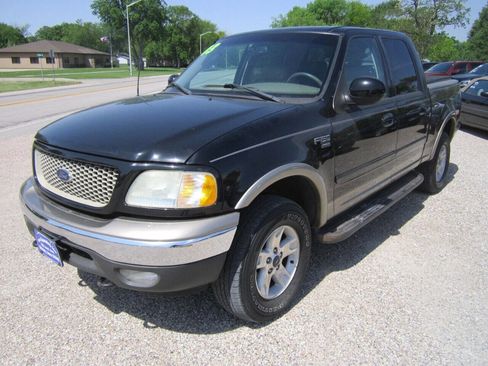 Used 2003 Ford F150 Lariat image 2