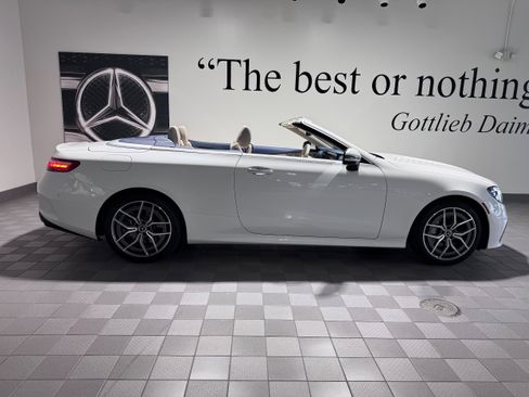 Used 2023 Mercedes-Benz E 450 4MATIC Cabriolet image 6
