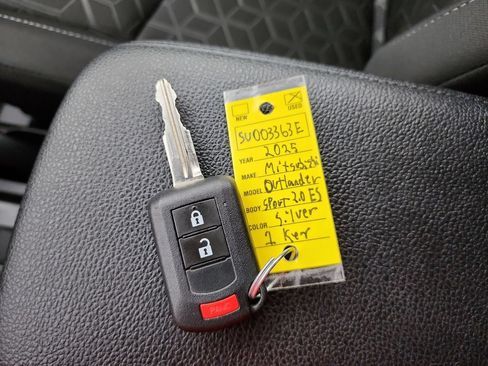 Used 2025 Mitsubishi Outlander Sport ES AWD/4WD image 43