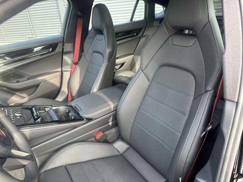 New 2026 Porsche Panamera image 5