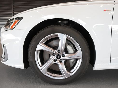 Certified 2025 Audi A6 3.0T Premium AWD/4WD image 5
