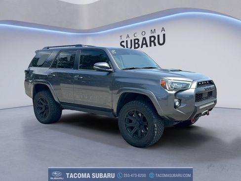 Used 2022 Toyota 4Runner TRD Off-Road Premium w/ TRD Black Wheel Package (TMS) AWD/4WD image 7