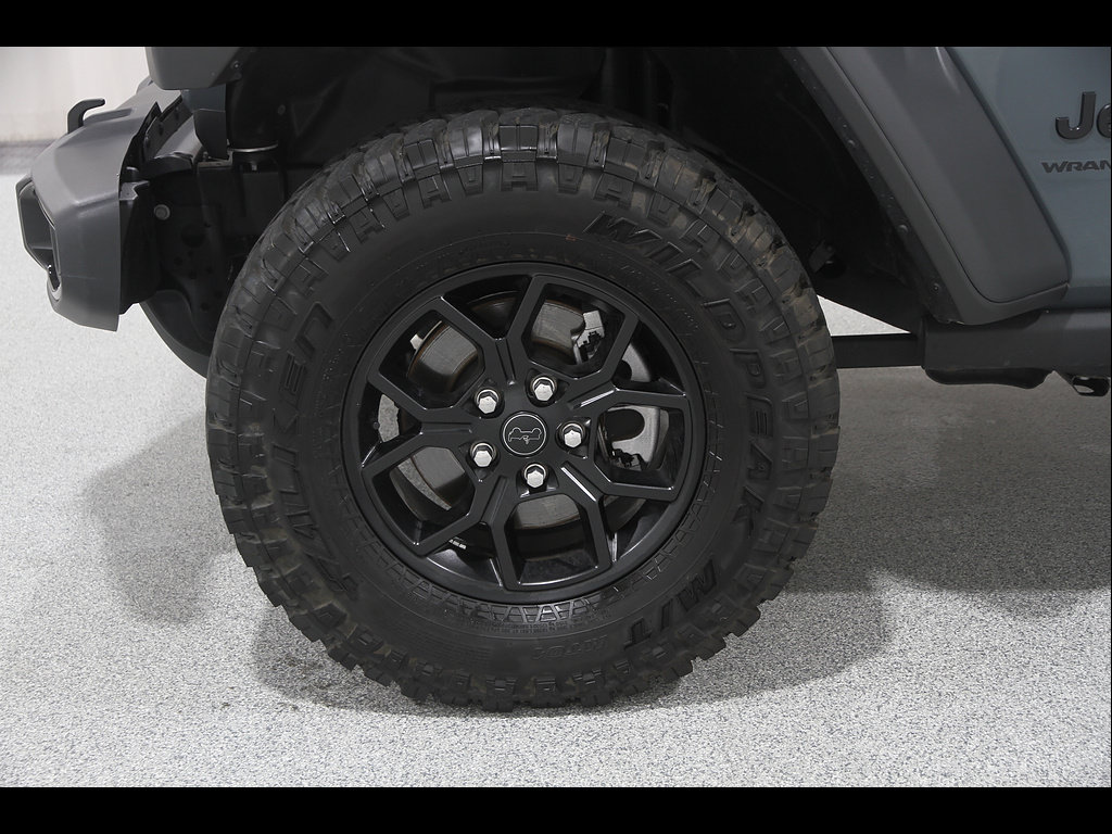 Used 2025 Jeep Wrangler Unlimited Sport AWD/4WD image 23