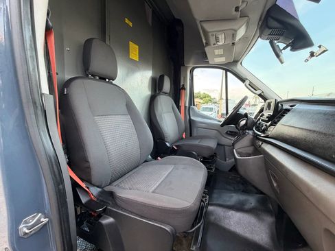Used 2020 Ford Transit 250 148 High Roof Extended RWD image 18