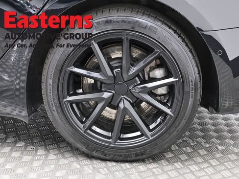Used 2019 Tesla Model 3 Standard Range image 28
