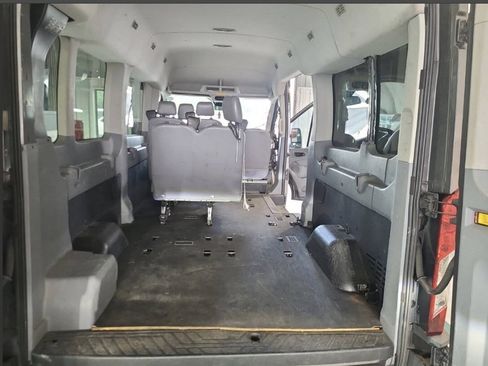 Used 2015 Ford Transit 350 XL RWD image 5