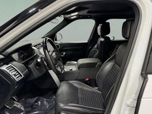 Used 2023 Land Rover Discovery S R-Dynamic image 27