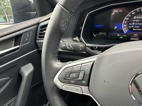 Used 2024 Volkswagen Jetta Sport image 30