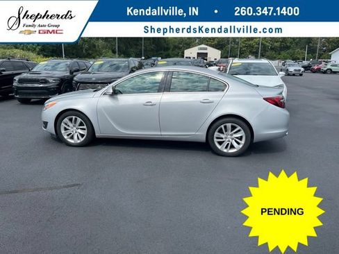 Used 2016 Buick Regal Premium FWD image 1