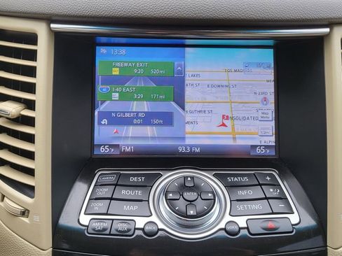 Used 2017 INFINITI QX70 2WD w/ Premium Package image 33