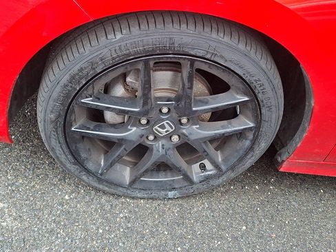 Used 2024 Honda Civic Sport image 4