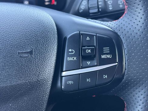 Used 2023 Ford Escape ST-Line image 10