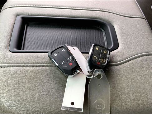 Used 2022 GMC Sierra 1500 SLT w/ SLT Premium Plus Package image 12