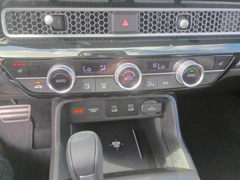 Used 2025 Honda Civic Sport image 16
